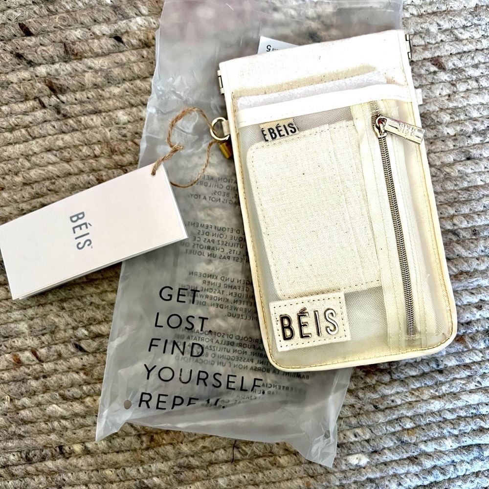 BEIS - The Puff Pouch/Crossbody in Beige (NWT) - Limited Edition